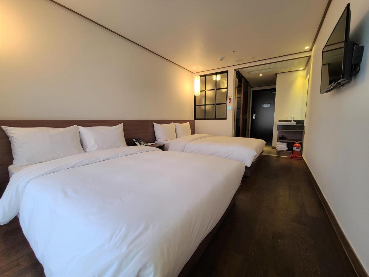 Tamara Jeju Hotel Seogwipo Ngoại thất bức ảnh