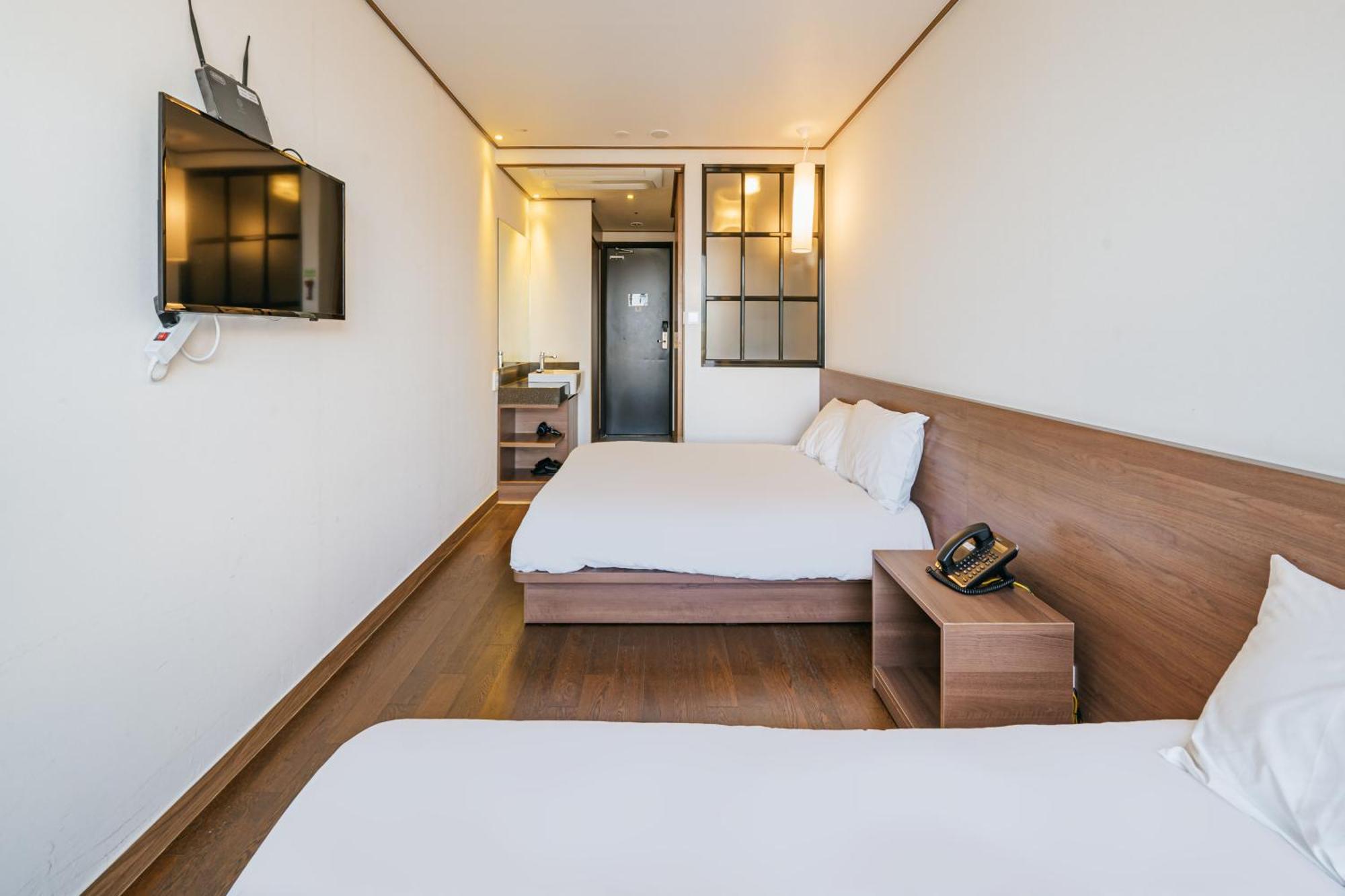 Tamara Jeju Hotel Seogwipo Ngoại thất bức ảnh