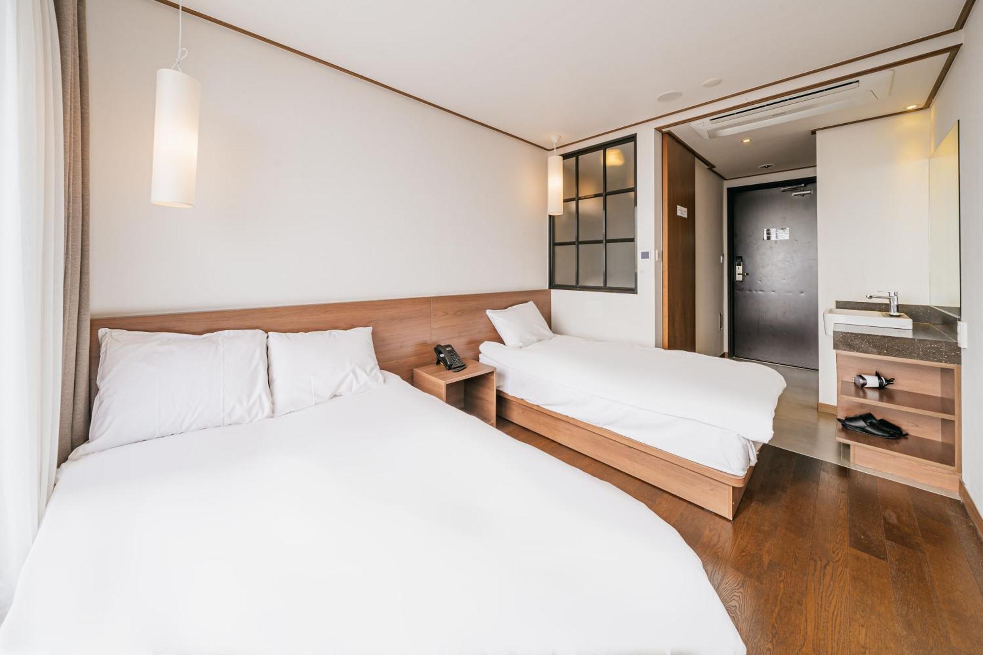 Tamara Jeju Hotel Seogwipo Ngoại thất bức ảnh