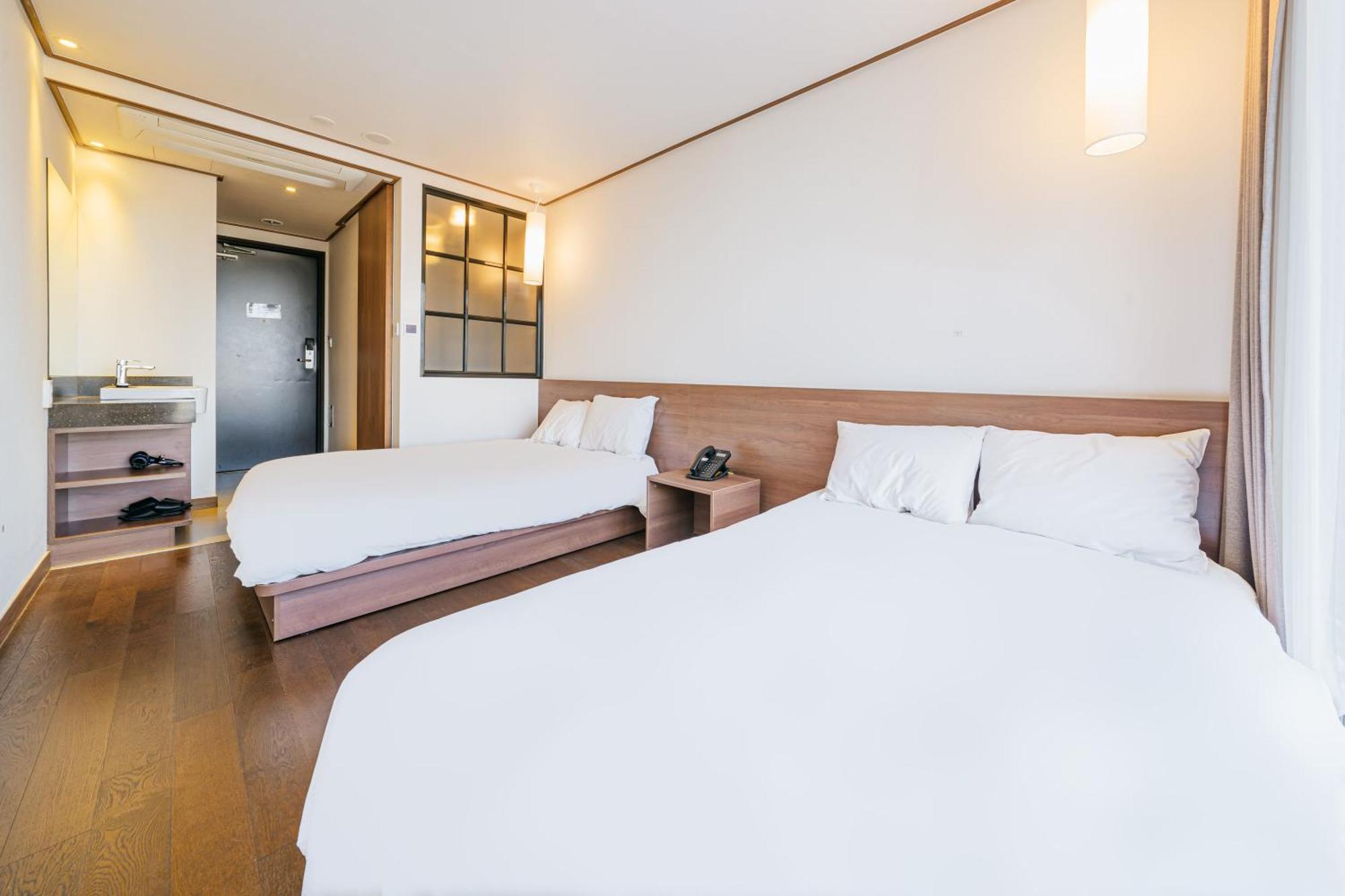 Tamara Jeju Hotel Seogwipo Ngoại thất bức ảnh